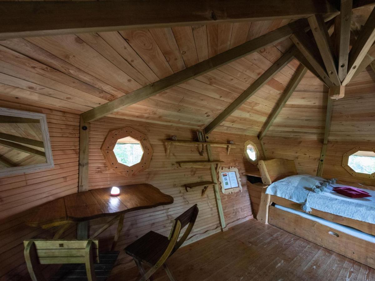 Les Cabanes De Labrousse Saint-Julien-Labrousse Exteriér fotografie